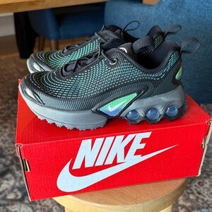 Nike Kids' Black and Neon Green Sneakers